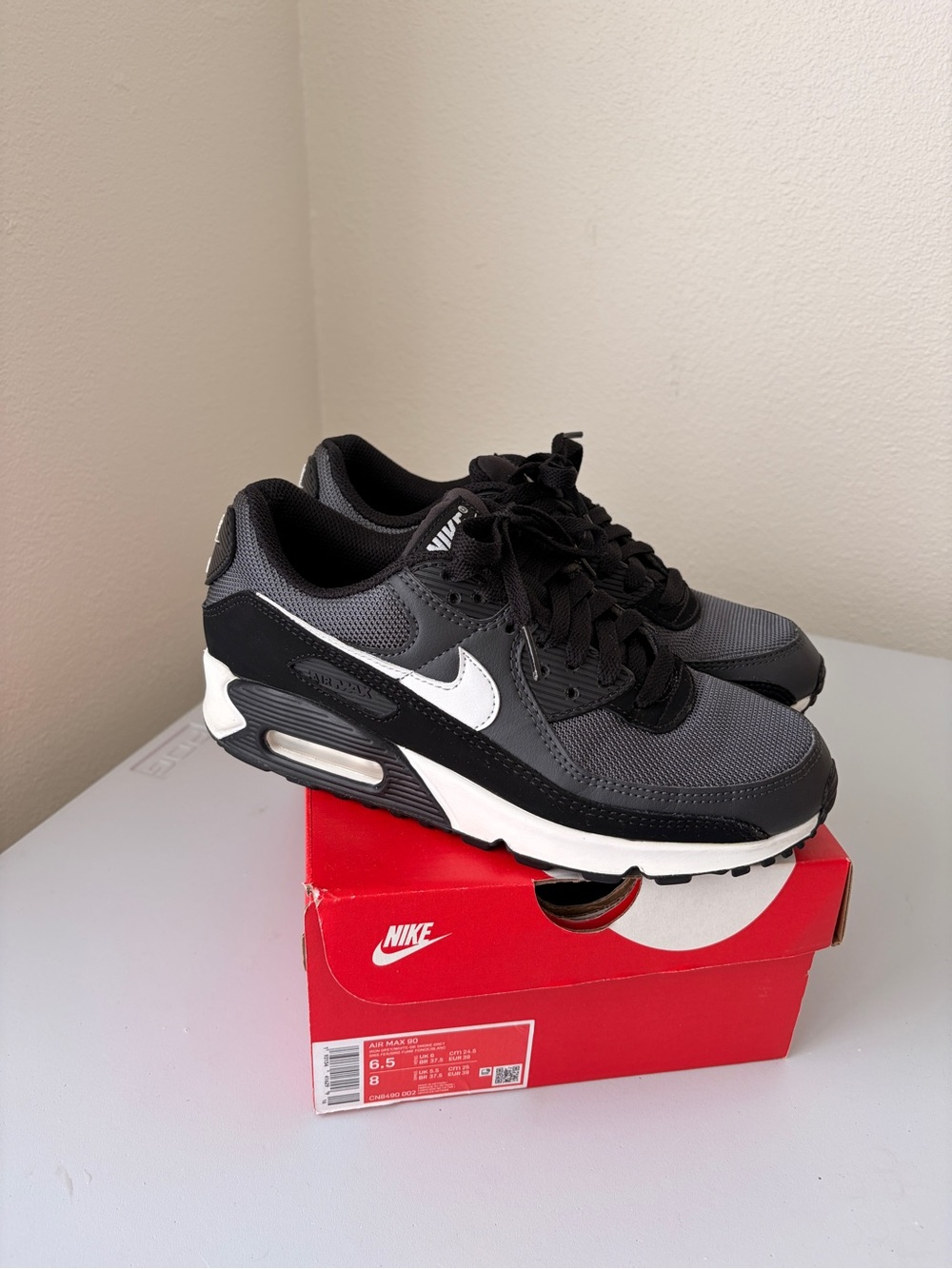 Nike Air Max 90 Sneakers - Black, Gray & White iron smoke grey 6.5 8 classic